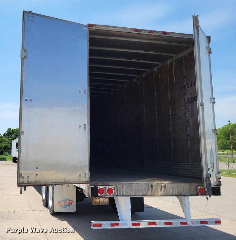 image for item DO3660 2006 Utility  dry van trailer