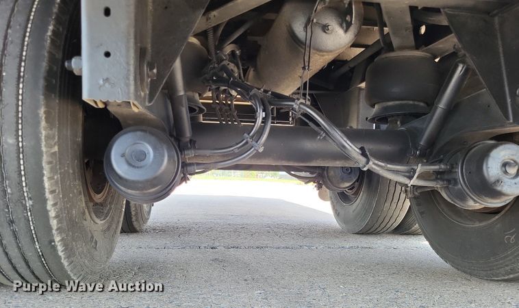 image for item DO3660 2006 Utility  dry van trailer