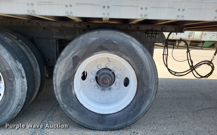 image for item DO3660 2006 Utility  dry van trailer