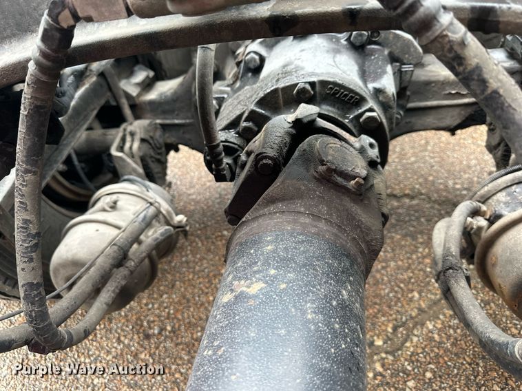 image for item DO4932 2014 Kenworth T680  semi truck