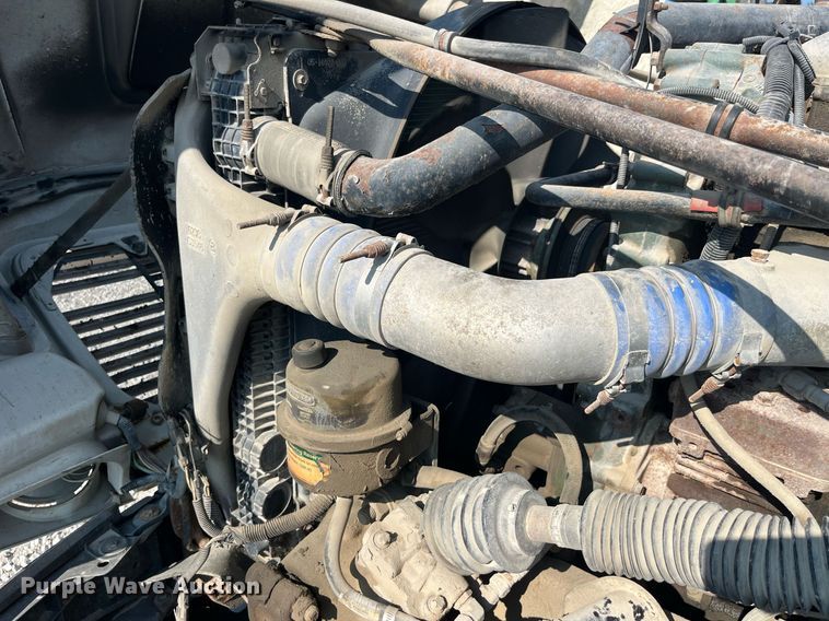 image for item DP0520 2000 Freightliner FLC120  truck cab and chassis