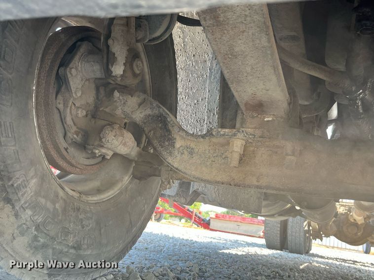 image for item DP0520 2000 Freightliner FLC120  truck cab and chassis