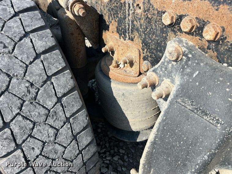 image for item DP0520 2000 Freightliner FLC120  truck cab and chassis