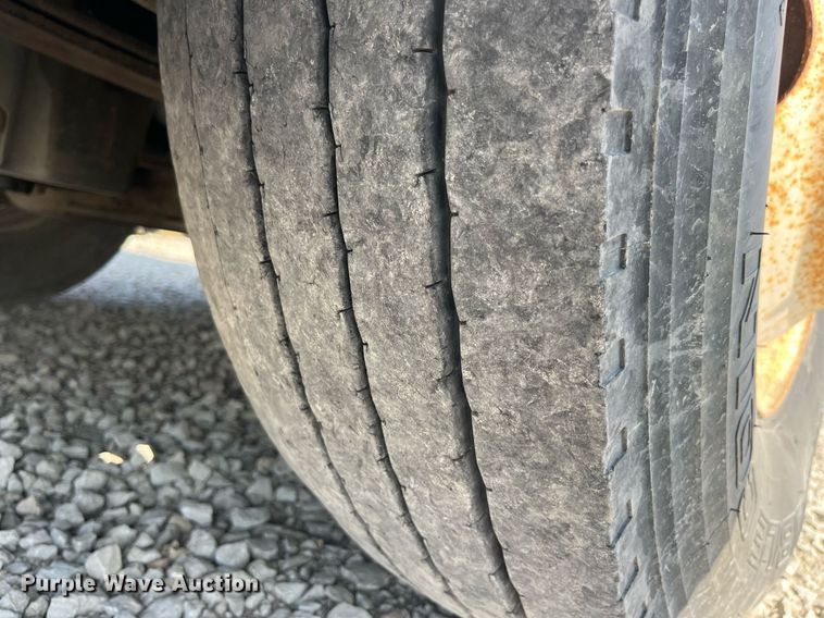 image for item DP0520 2000 Freightliner FLC120  truck cab and chassis