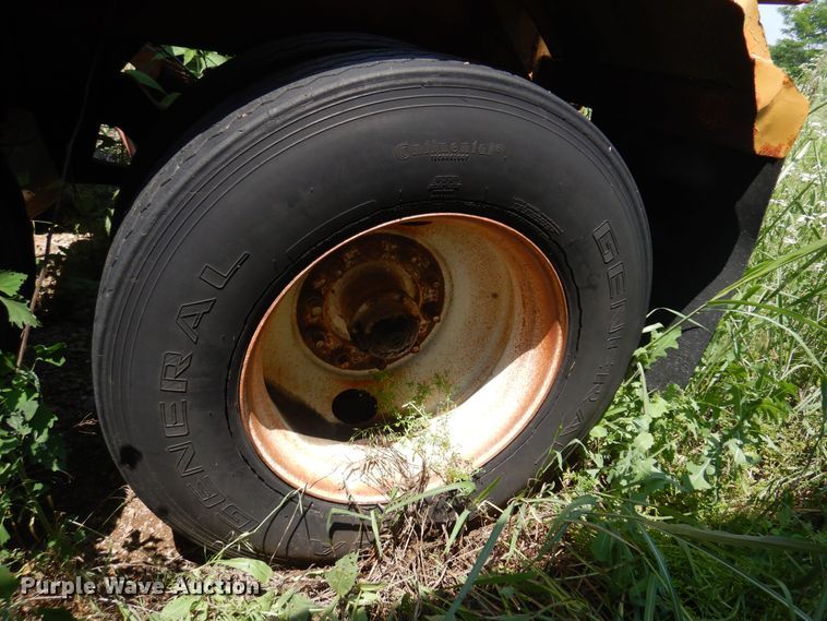 image for item DP8005 1969 Timpte  bottom dump trailer