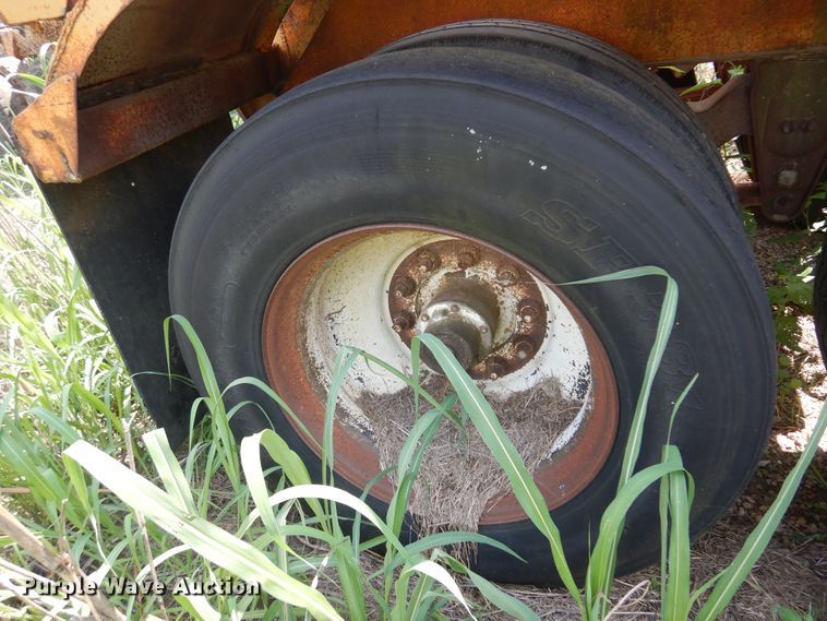 image for item DP8005 1969 Timpte  bottom dump trailer