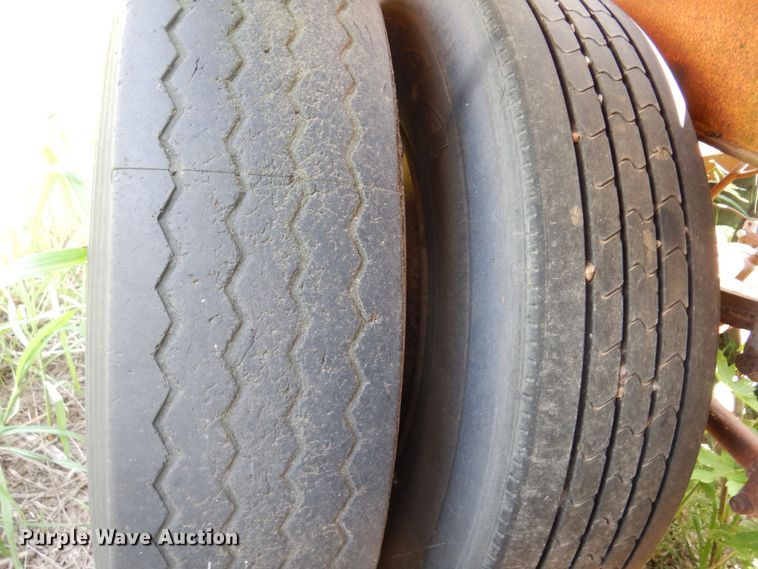 image for item DP8005 1969 Timpte  bottom dump trailer