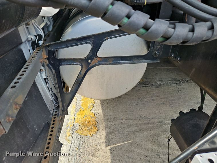 image for item DQ1789 2014 Freightliner Cascadia  semi truck