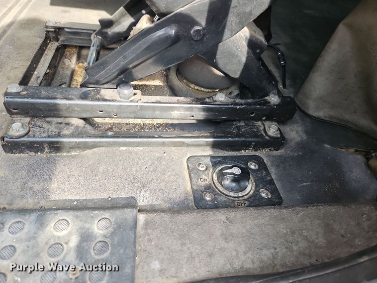 image for item DQ1789 2014 Freightliner Cascadia  semi truck