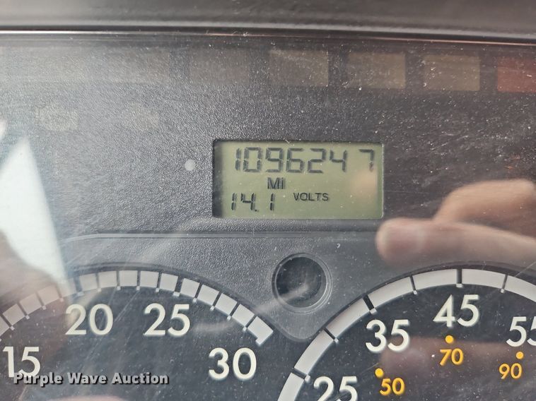 image for item DQ1789 2014 Freightliner Cascadia  semi truck