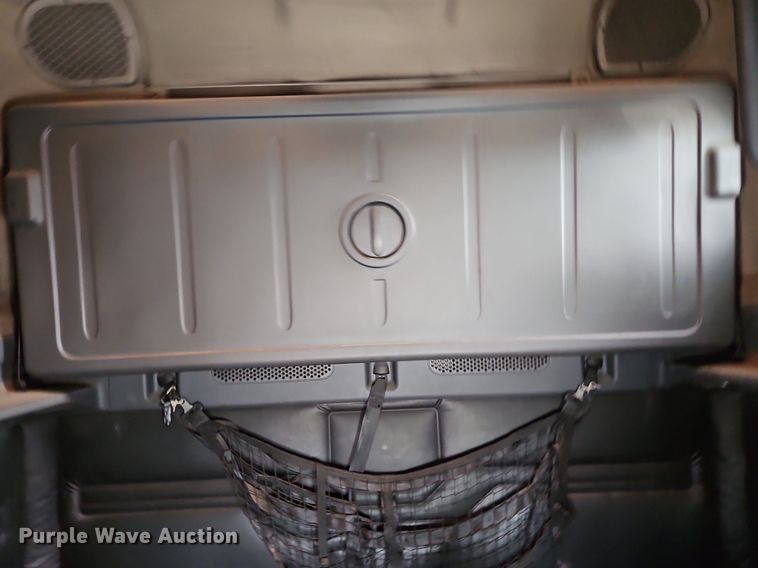 image for item DQ1789 2014 Freightliner Cascadia  semi truck