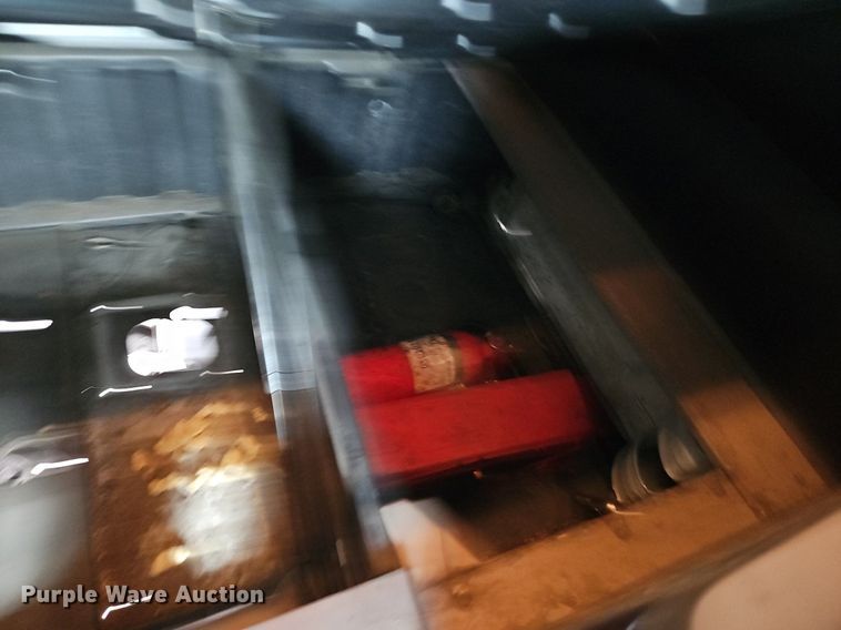 image for item DQ1789 2014 Freightliner Cascadia  semi truck