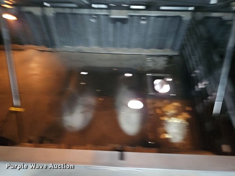 image for item DQ1789 2014 Freightliner Cascadia  semi truck