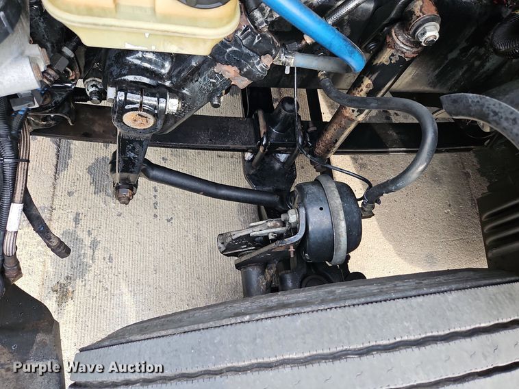 image for item DQ1789 2014 Freightliner Cascadia  semi truck