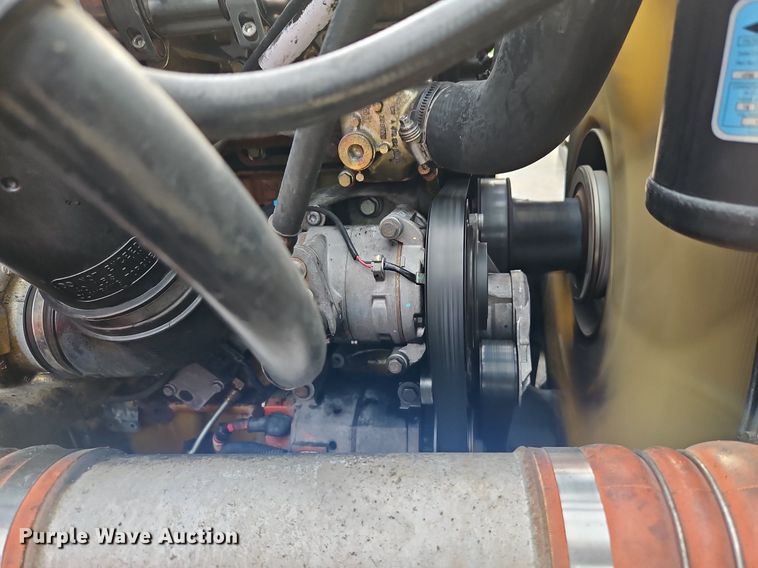 image for item DQ1789 2014 Freightliner Cascadia  semi truck