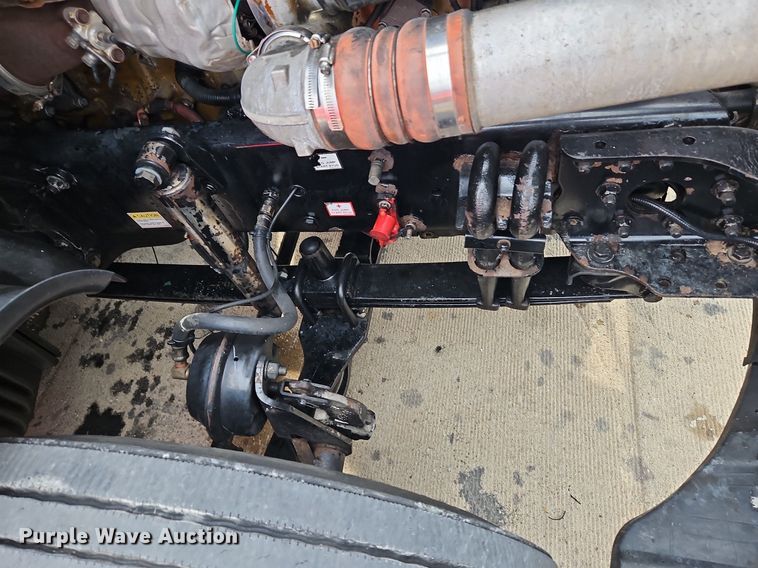 image for item DQ1789 2014 Freightliner Cascadia  semi truck