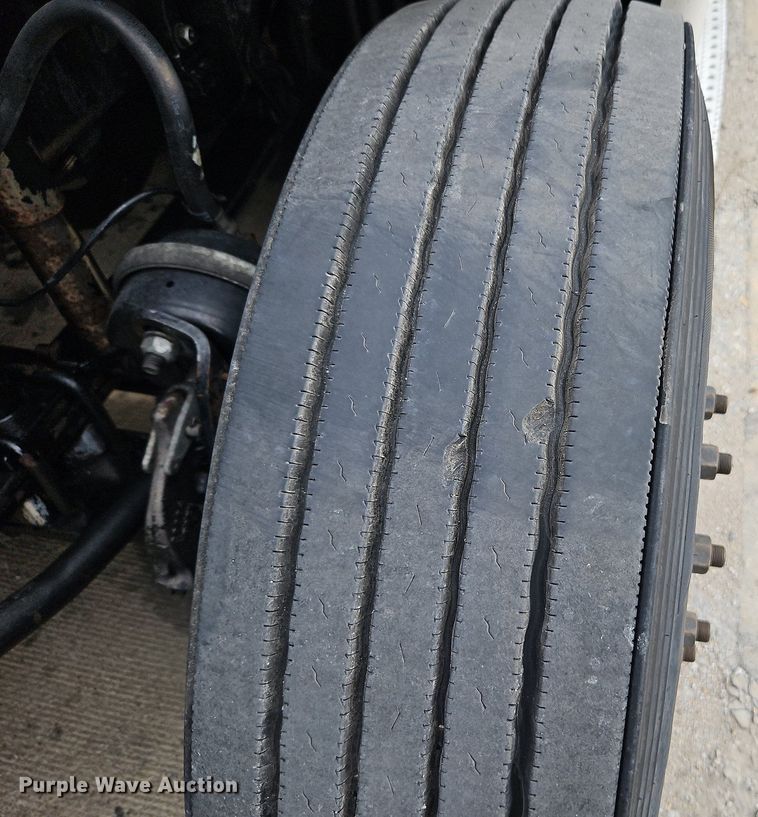 image for item DQ1789 2014 Freightliner Cascadia  semi truck