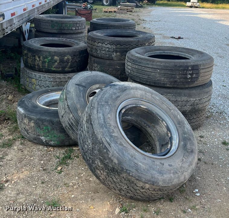 image for item II9225 (23) tires