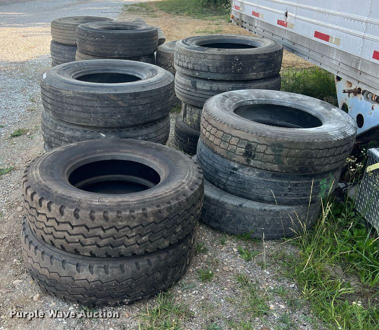 image for item II9225 (23) tires