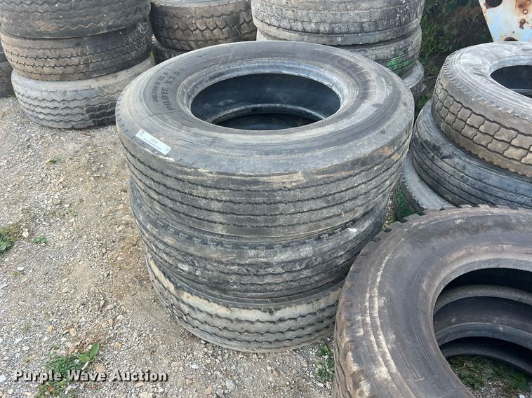 image for item II9225 (23) tires