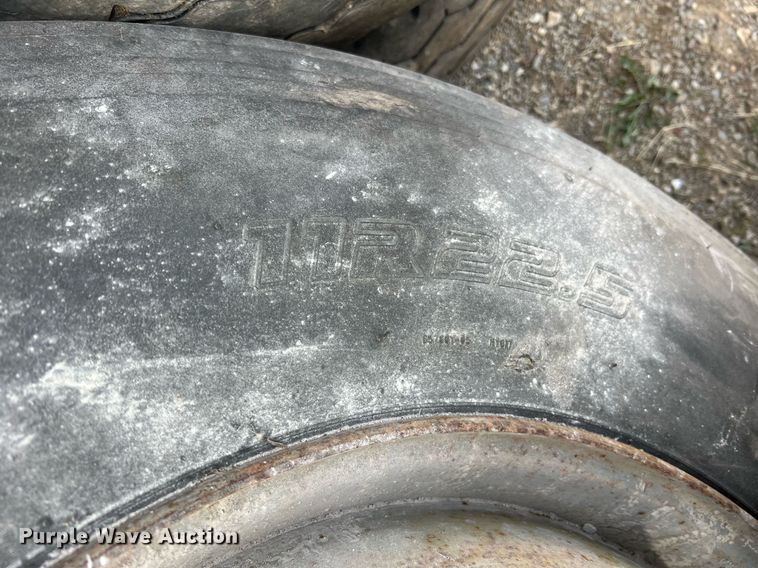image for item II9225 (23) tires