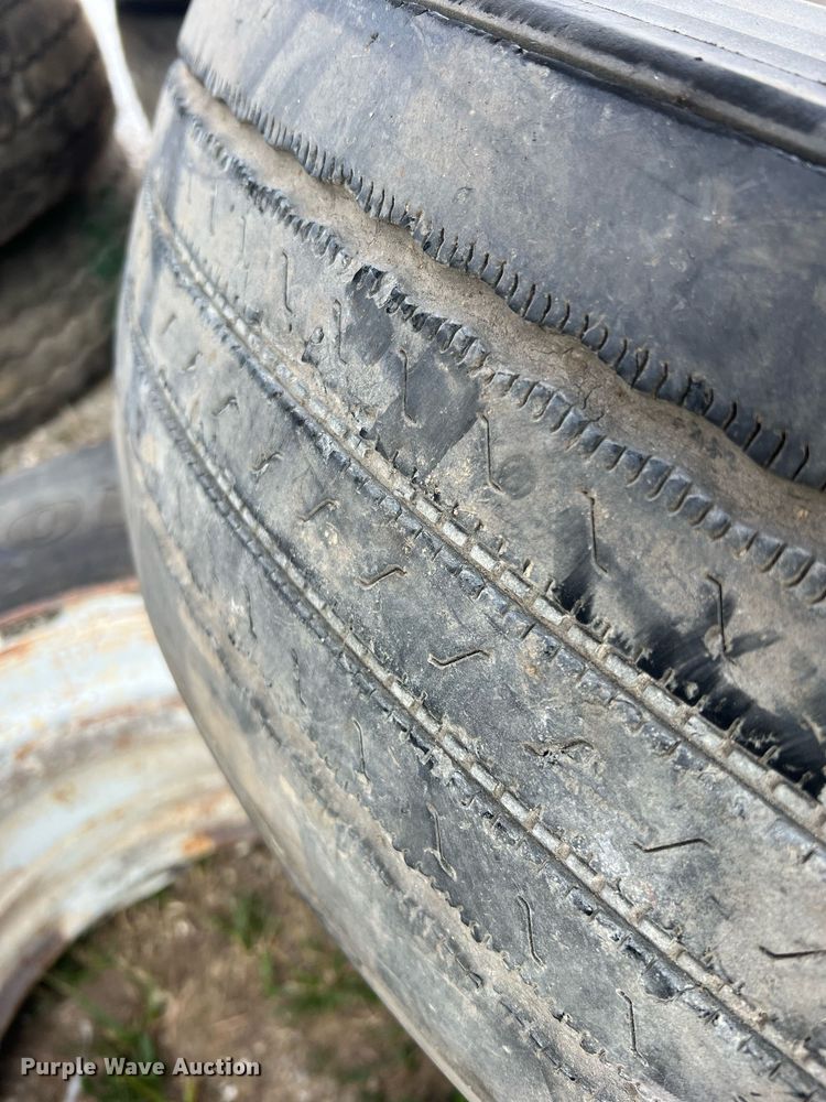 image for item II9225 (23) tires