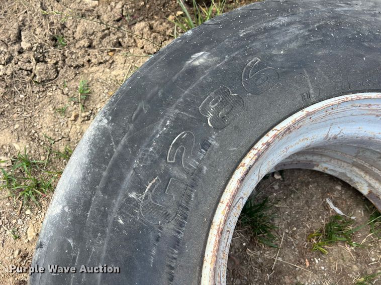 image for item II9225 (23) tires