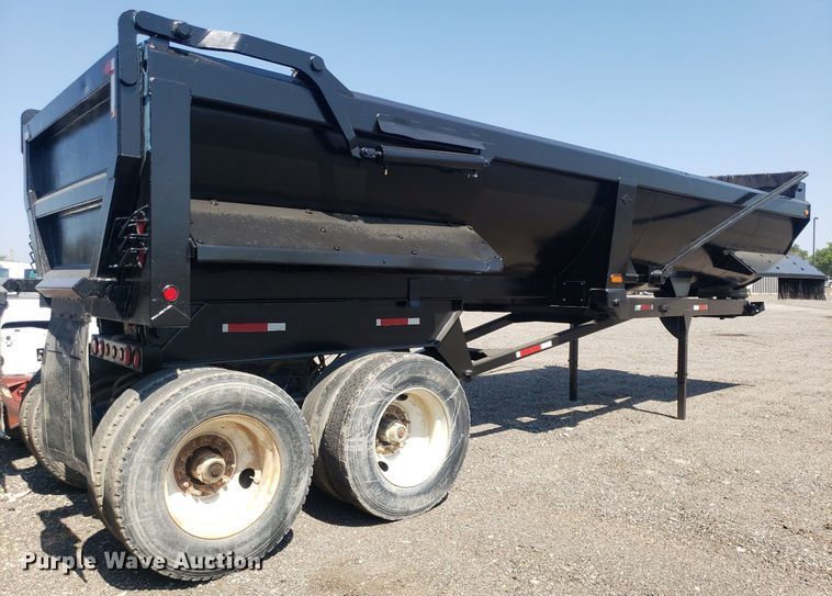 image for item IP9371 2014 Manac 4K228AB00  end dump trailer