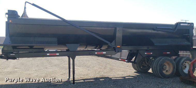 image for item IP9371 2014 Manac 4K228AB00  end dump trailer