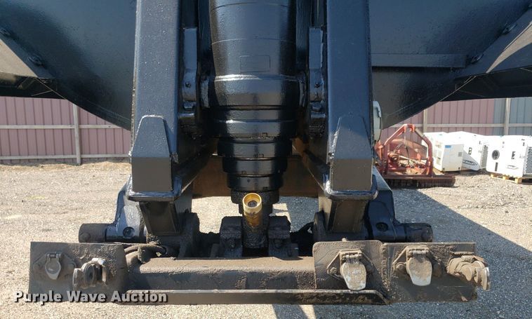 image for item IP9371 2014 Manac 4K228AB00  end dump trailer