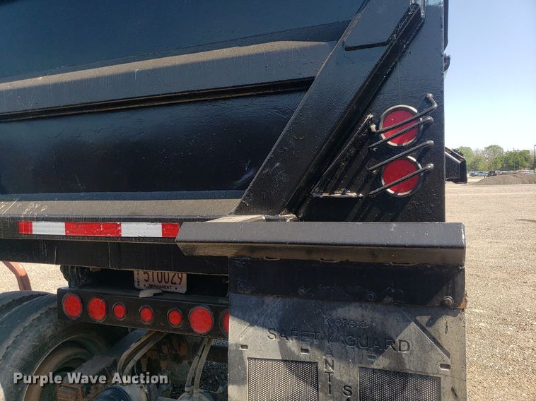 image for item IP9371 2014 Manac 4K228AB00  end dump trailer