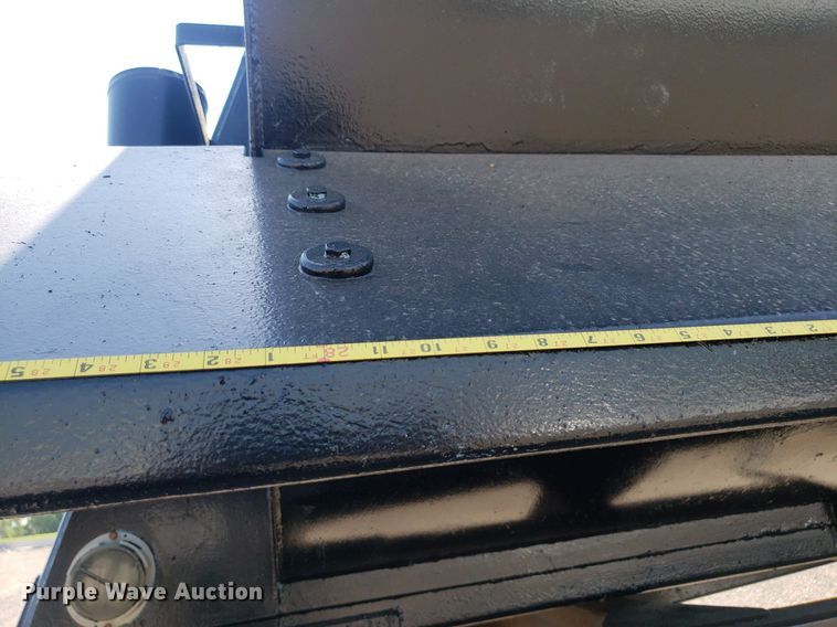 image for item IP9371 2014 Manac 4K228AB00  end dump trailer