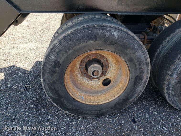 image for item IP9371 2014 Manac 4K228AB00  end dump trailer