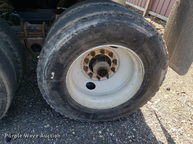 image for item IP9371 2014 Manac 4K228AB00  end dump trailer