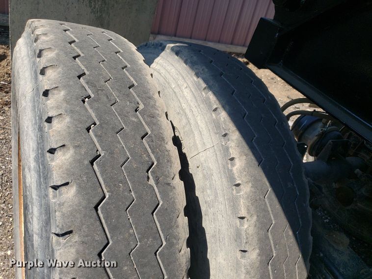 image for item IP9371 2014 Manac 4K228AB00  end dump trailer