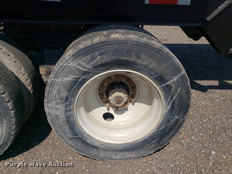 image for item IP9371 2014 Manac 4K228AB00  end dump trailer