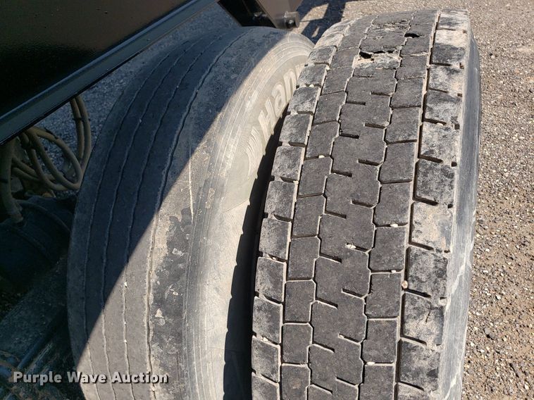 image for item IP9371 2014 Manac 4K228AB00  end dump trailer