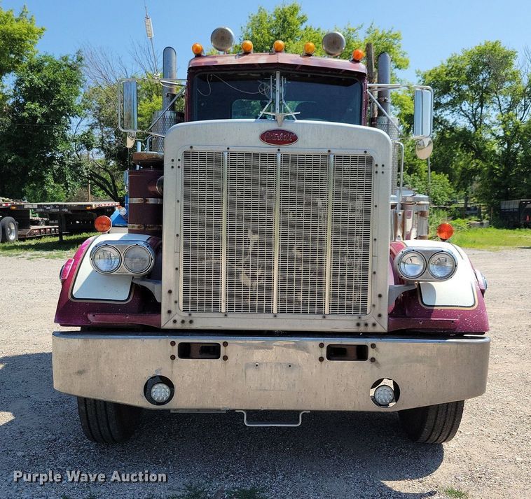 image for item JO9216 1979 Peterbilt 359  semi truck