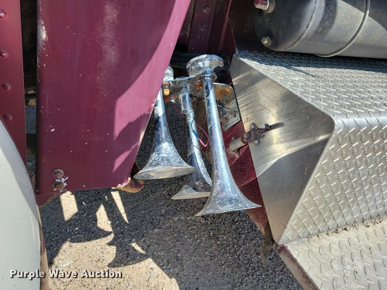 image for item JO9216 1979 Peterbilt 359  semi truck