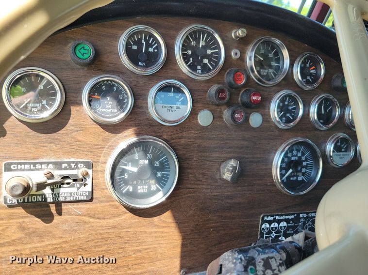 image for item JO9216 1979 Peterbilt 359  semi truck