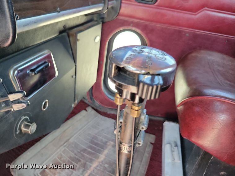 image for item JO9216 1979 Peterbilt 359  semi truck