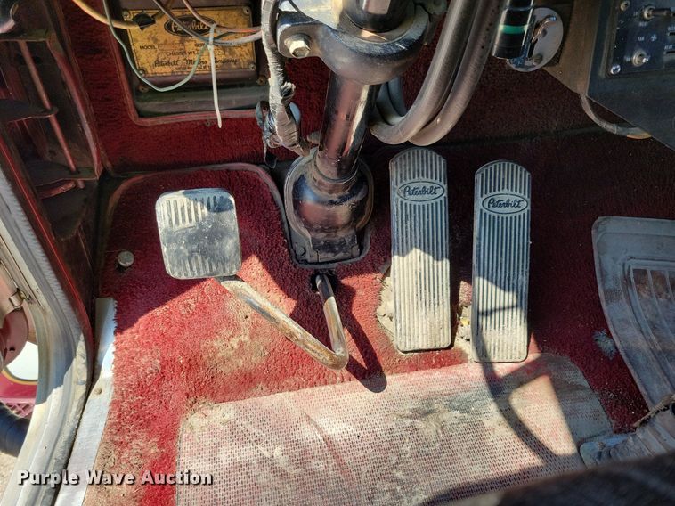 image for item JO9216 1979 Peterbilt 359  semi truck