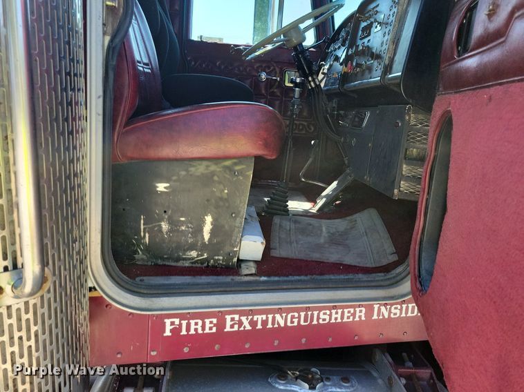 image for item JO9216 1979 Peterbilt 359  semi truck