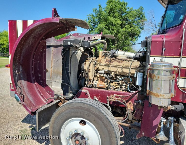 image for item JO9216 1979 Peterbilt 359  semi truck