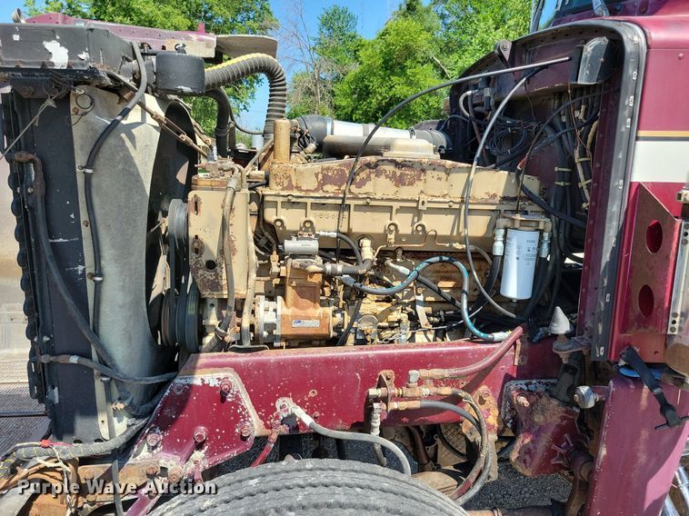 image for item JO9216 1979 Peterbilt 359  semi truck