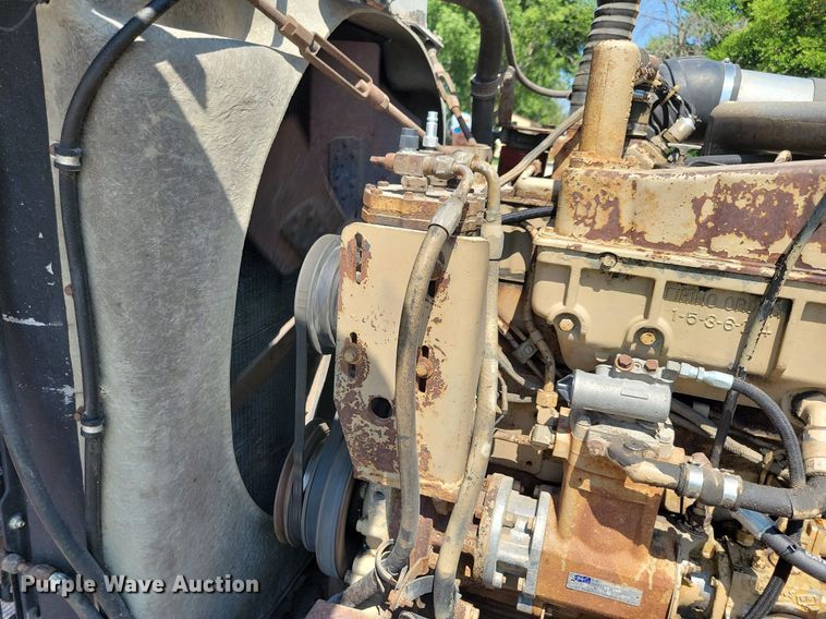 image for item JO9216 1979 Peterbilt 359  semi truck