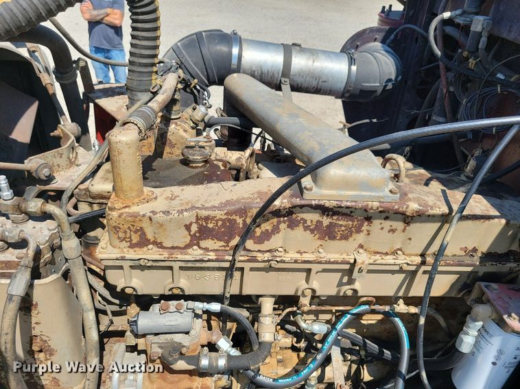 image for item JO9216 1979 Peterbilt 359  semi truck