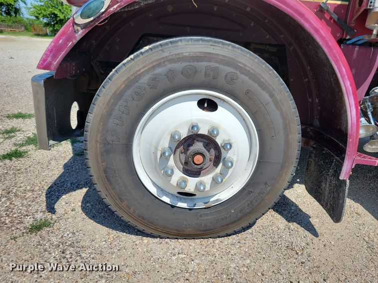 image for item JO9216 1979 Peterbilt 359  semi truck