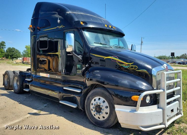 image for item JO9275 2007 Kenworth T2000  semi truck