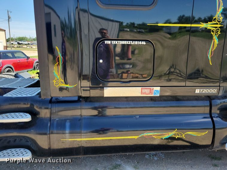 image for item JO9275 2007 Kenworth T2000  semi truck